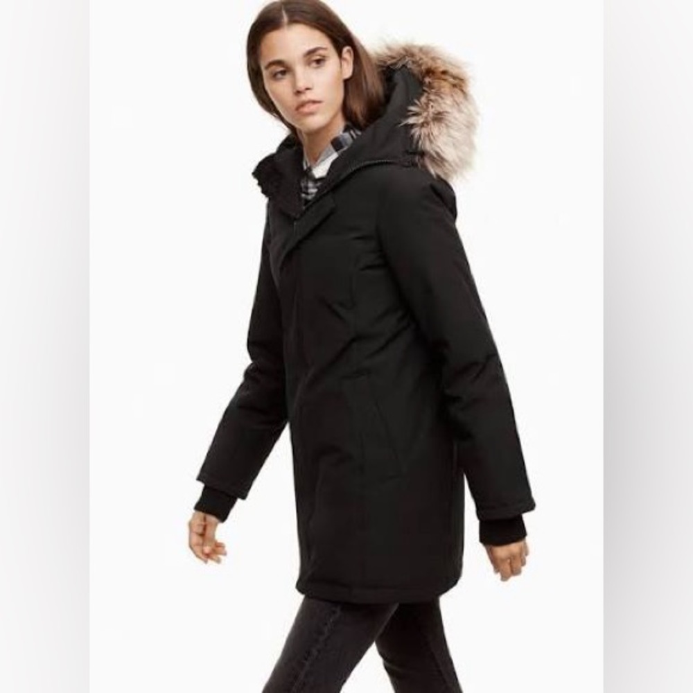 Aritzia Golden by TNA Haven Black Parka Coat with Faux Fur Hood size XS - Picture 3 of 16
